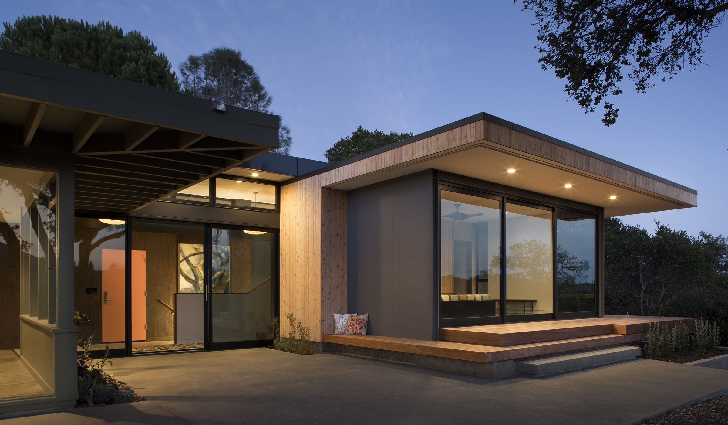 Hillside House / Shands Studio